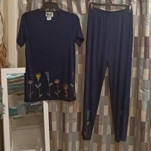 CoConut BAY navy 2-pc pantsuit w metallic floral embroidered designs Size Small